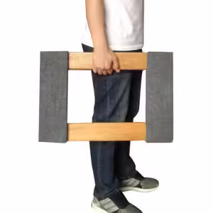 Plataforma rodante con extremo de alfombra de madera dura